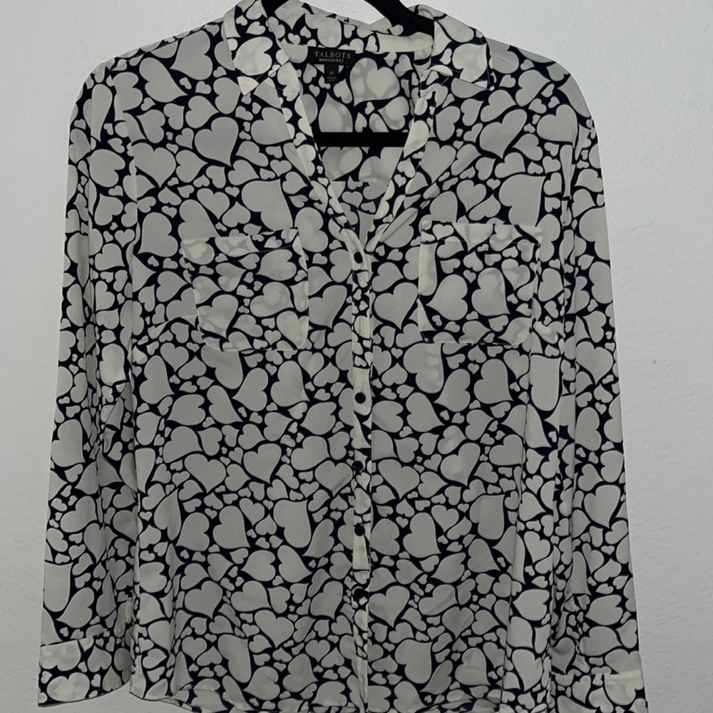 Talbots Nantucket size M hearts women’s button up.